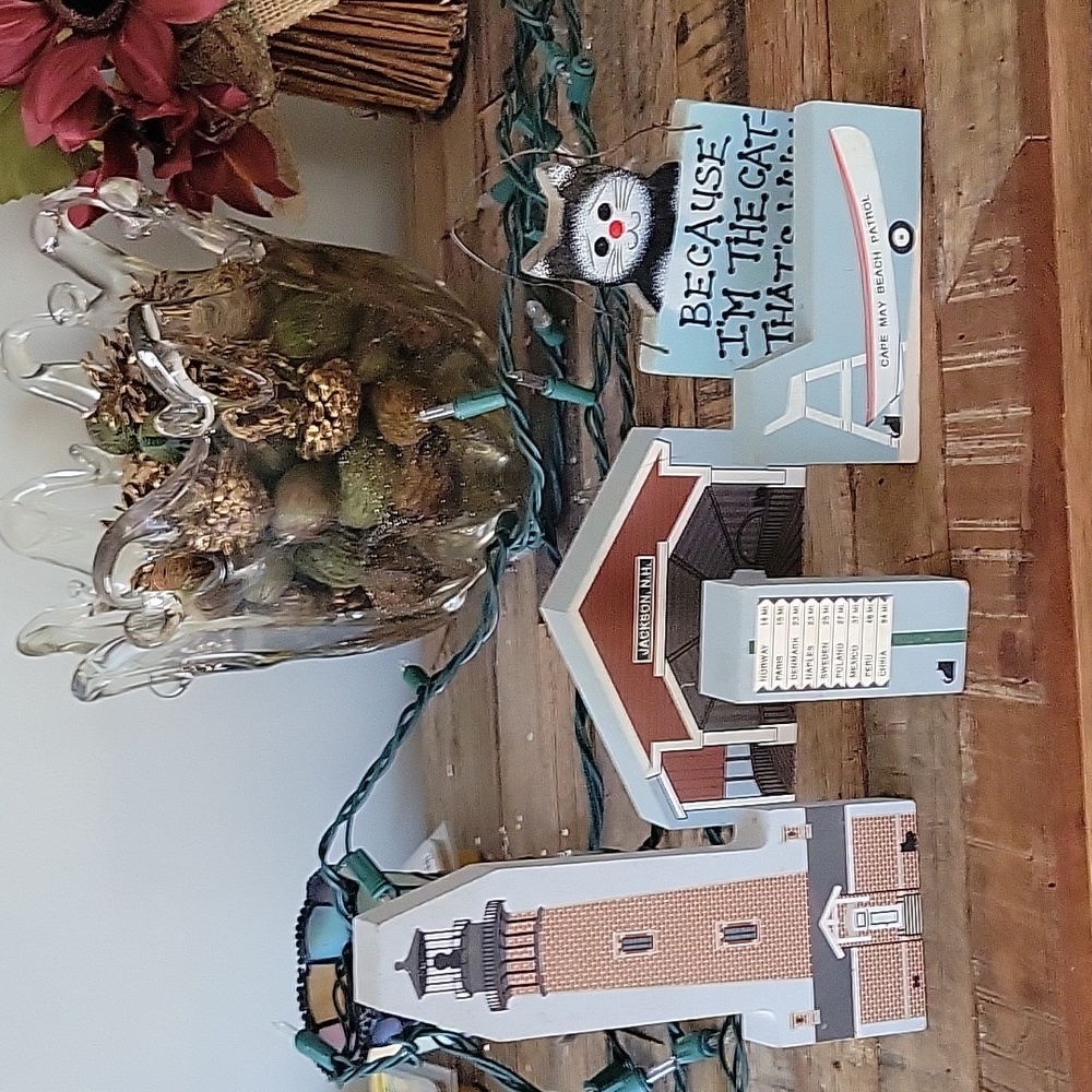 Vintage The Cats Meow 4 pieces and one cat sign
